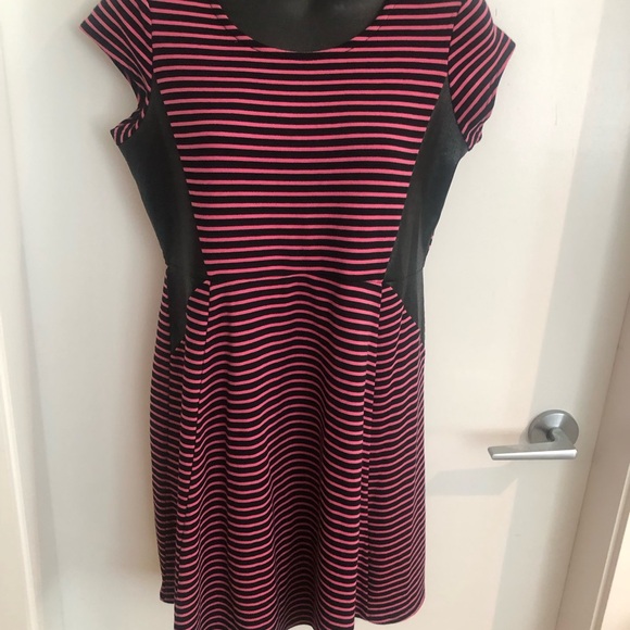 2/$100 JESSICA SIMPSON XL/ 14 FIT - Picture 3 of 11